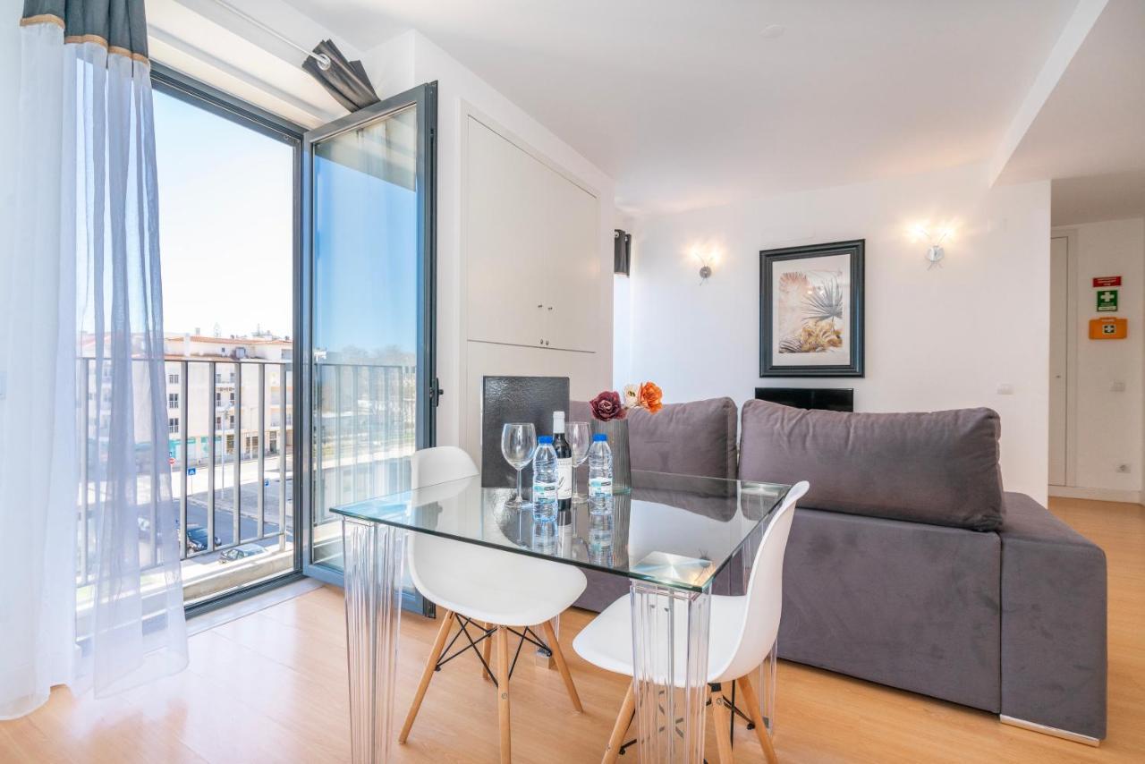 Modern Flat By Lagos Marina And Old Town ลากอส ภายนอก รูปภาพ