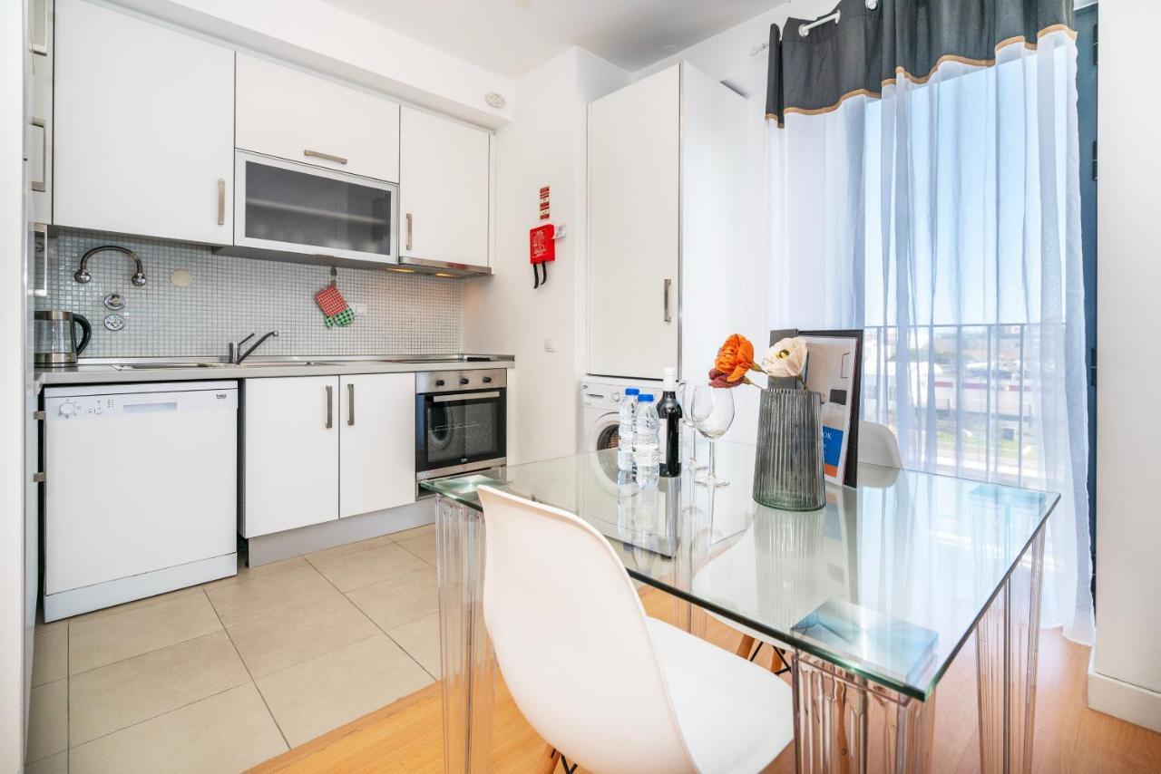 Modern Flat By Lagos Marina And Old Town ลากอส ภายนอก รูปภาพ