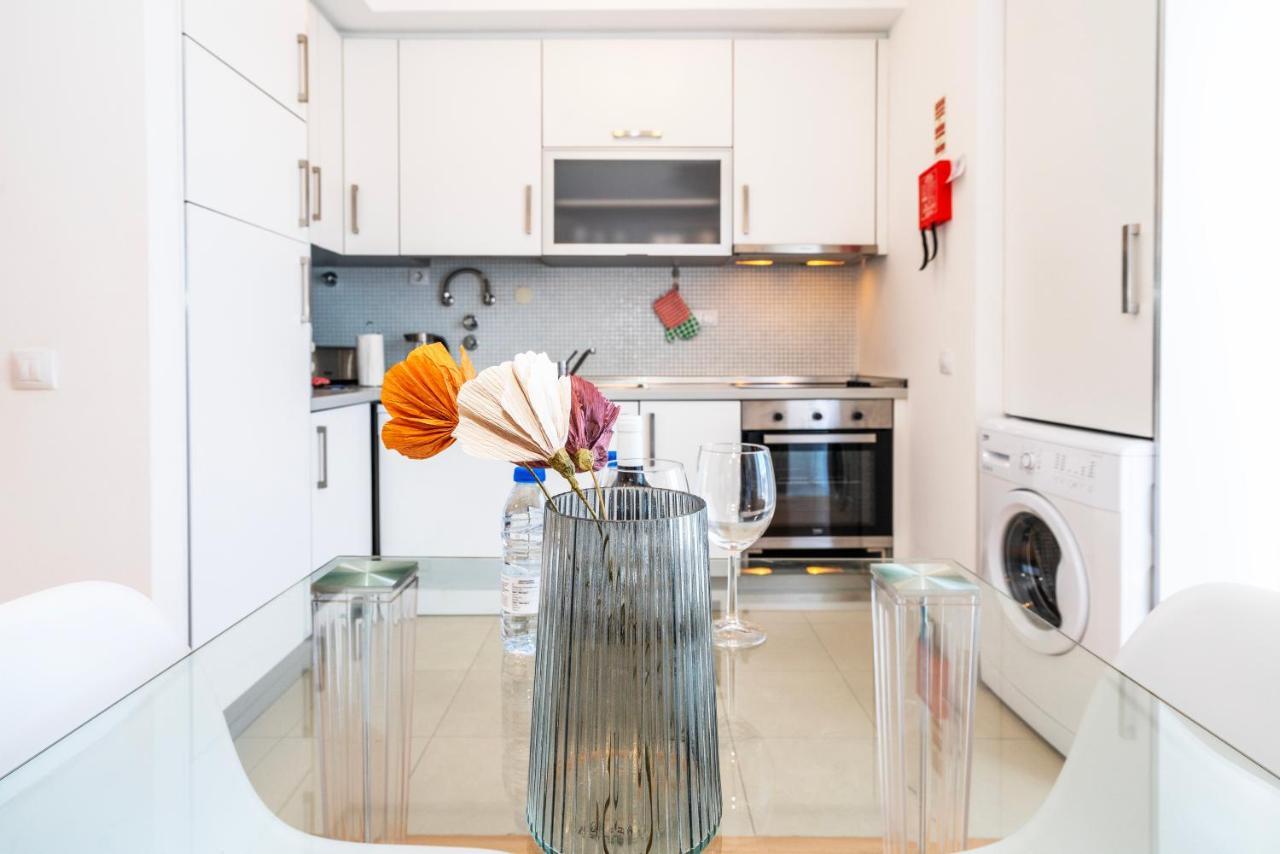 Modern Flat By Lagos Marina And Old Town ลากอส ภายนอก รูปภาพ
